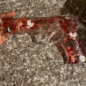 Resin gun art
